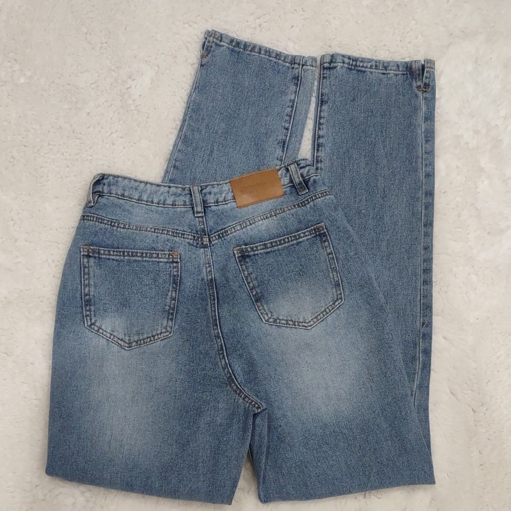 MISSGUIDED Classic Blue Distressed Women's Jeans - Picture 15 of 17